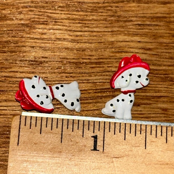 2 QTY JHB BUTTONS DALMATIAN PUPPY DOG METAL SHANK NOVELTY EMBELLISHMENT - Picture 2 of 3